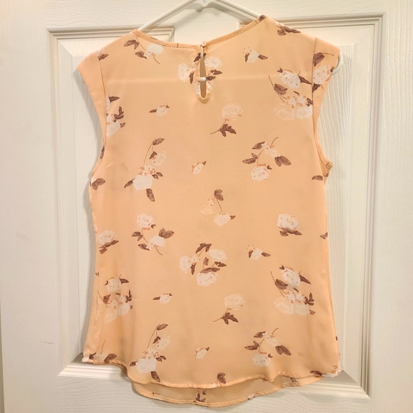 Floral Blouse - Picture 2 of 5